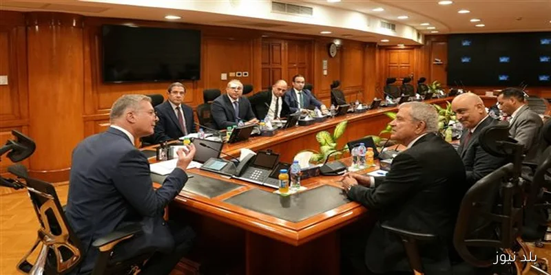 تعاون مصري كندي لاستغلال المصادر غير التقليدية للبترول في الصحراء الغربية