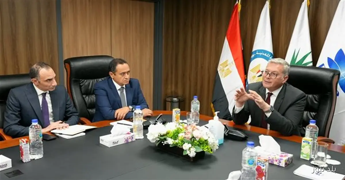 زيارة مفاجئة لوزير البترول لمتابعة تطور إنتاج حقول الفرعونية في بورسعيد