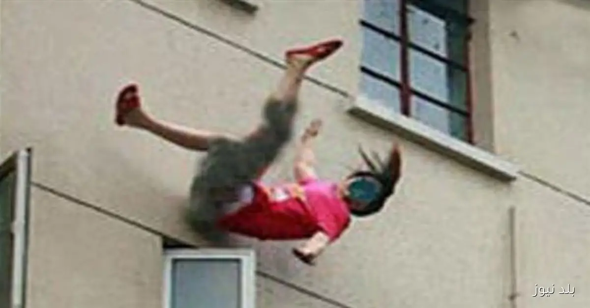 سقوط سيدة وطفلها من علو في بولاق الدكرور أثناء هروبها من صديقها