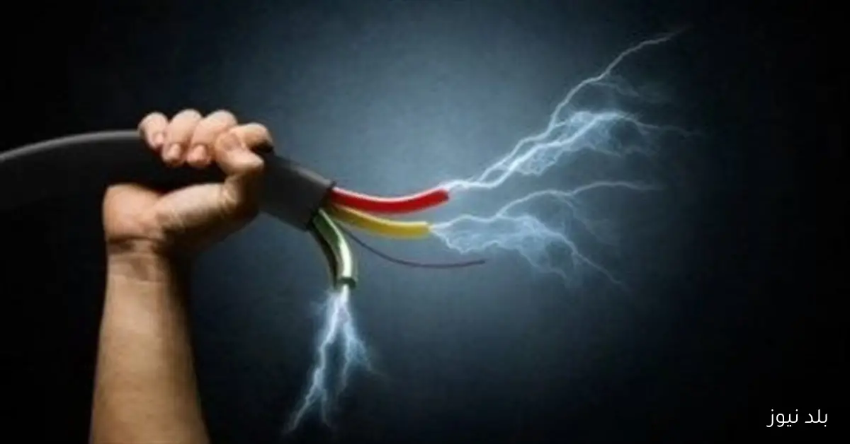 مصرع شخص صعقًا بالكهرباء أثناء تركيب لوحة إعلانات في الشرقية