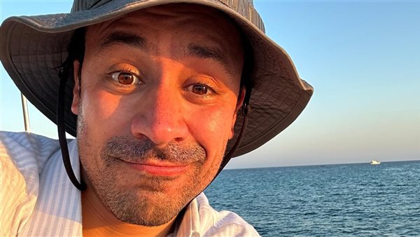 أحمد داود يتناول قضايا الزواج في مسلسله الجديد بابا وماما جيران