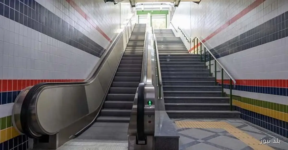 الخط الثالث للمترو يحظر استخدام الكراسي المتحركة على السلالم الكهربائية