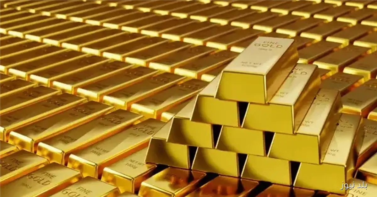 تراجع العقود الآجلة للذهب بعد خفض الفائدة الأمريكية على الدولار