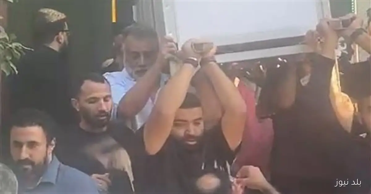 تشييع جثمان المصور ماجد هلال من مسجد الشموت ببنها وسط صدمة الأهالي