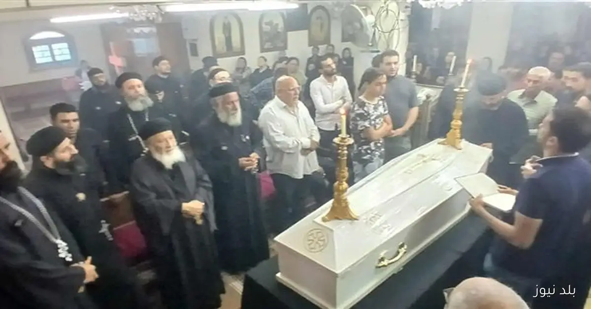 شيع الأهالي جثمان المصور كيرلس صلاح في كنيسة الأنبا موسى ببرقاش