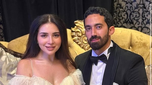 أحمد تيمور بعد زواجه من مي عز الدين يتصدر المشهد الإعلامي