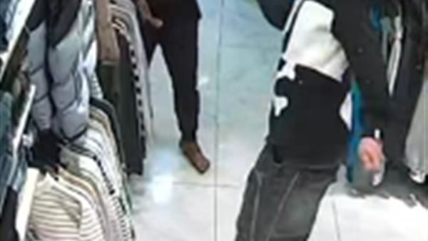 الأمن يحقق في مشاجرة بالأسلحة البيضاء في فيصل تسببت بخسائر مادية كبيرة بمحل ملابس