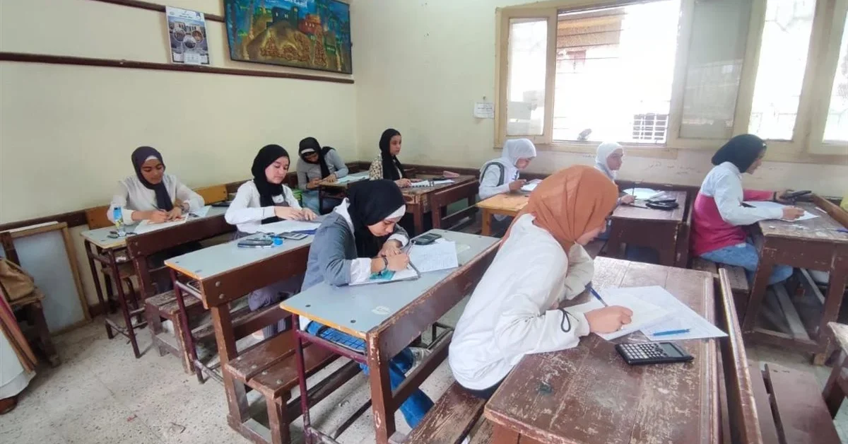 التعليم تستعد لامتحانات الترم الأول وتعلن موعد الشهادة الإعدادية