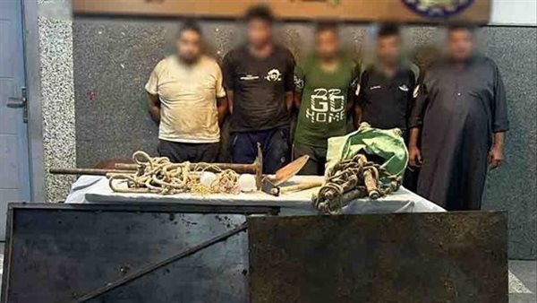 القبض على متهمين بالتنقيب عن الآثار في المطرية