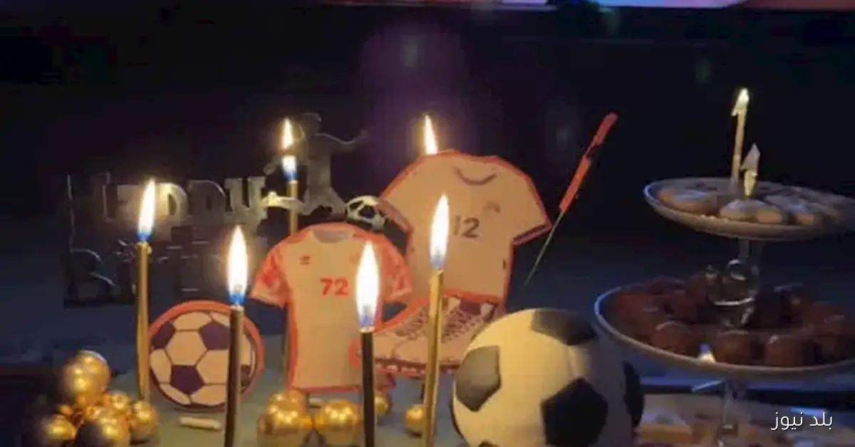 بأسلوب مميز: هدية تحمل اسمه ومباراة له.. زوجة أكرم توفيق الثانية تحتفل بعيد ميلاده بطريقة خاصة