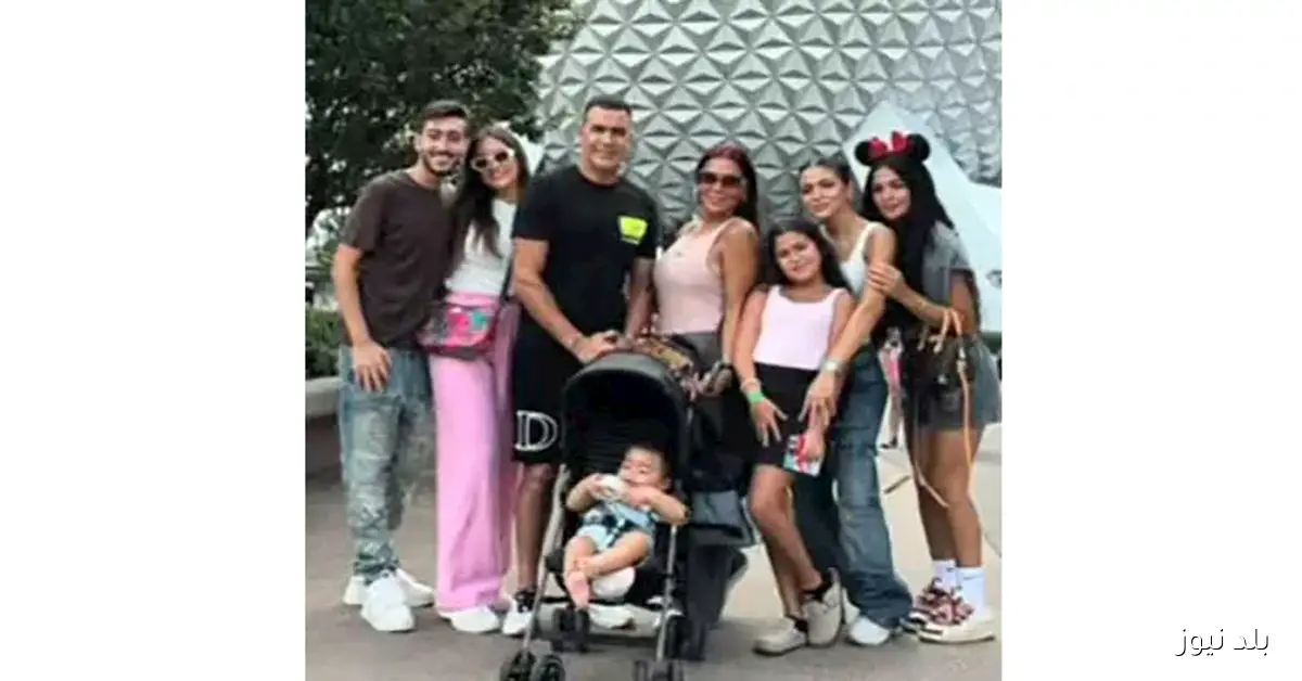 بعد احتفاله بحفيده العزيز.. 15 صورة تبرز أجمل لحظات عصام الحضري مع عائلته