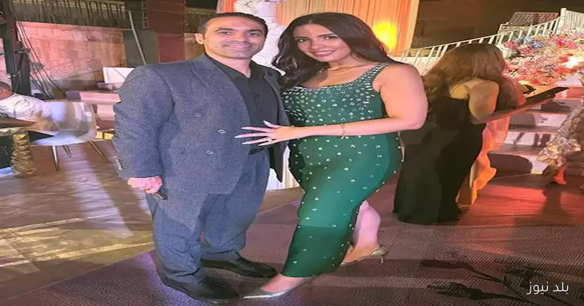 تأملات في 3 صور لجمال عبد الحميد وزوجته خلال حفل زفاف محمد غانم