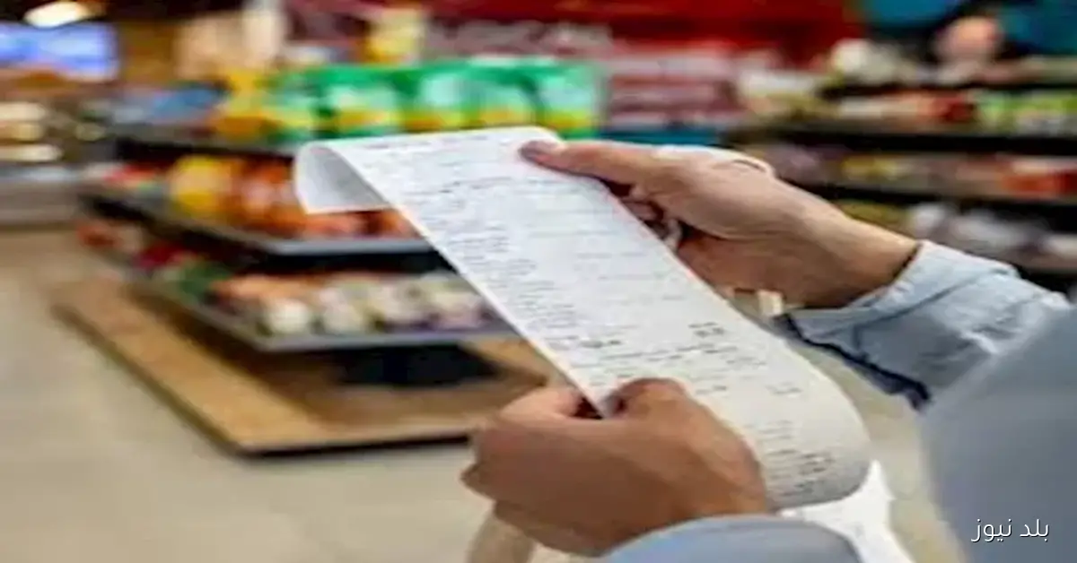 تحت تأثير الغلاء وتدهور الليرة.. أتراك يتجهون لشراء مستلزماتهم اليومية من اليونان