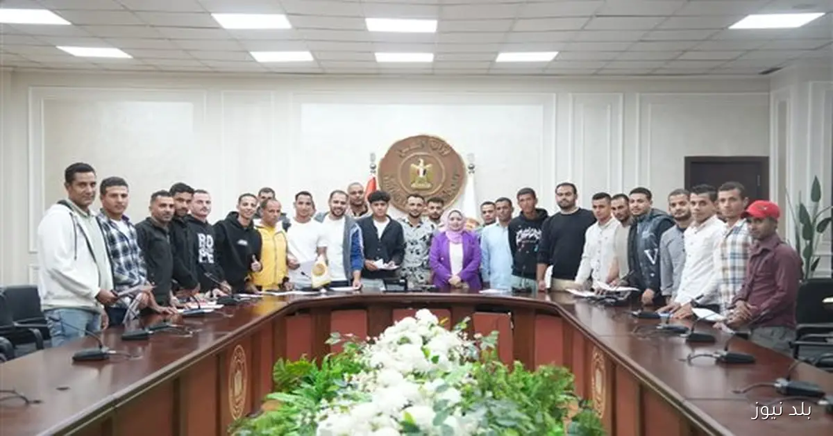 تسليم 36 عقد عمل لشباب مصريين في قطاع الزراعة بالأردن