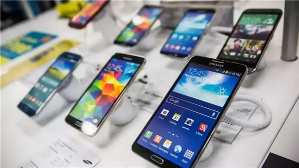 حقيقة إعفاء هاتف واحد من الرسوم الجمركية للعائدين من الخارج كل 3 سنوات