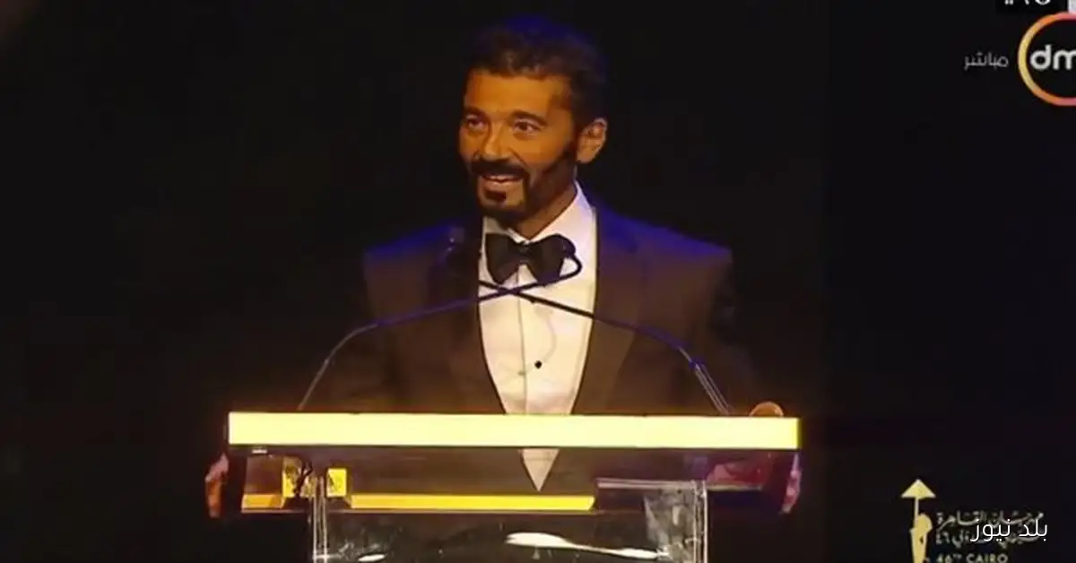 خالد النبوي يشكر الإنسان الفلسطيني الذي يروي الحكايات بدمه بعد تكريمه في مهرجان القاهرة السينمائي