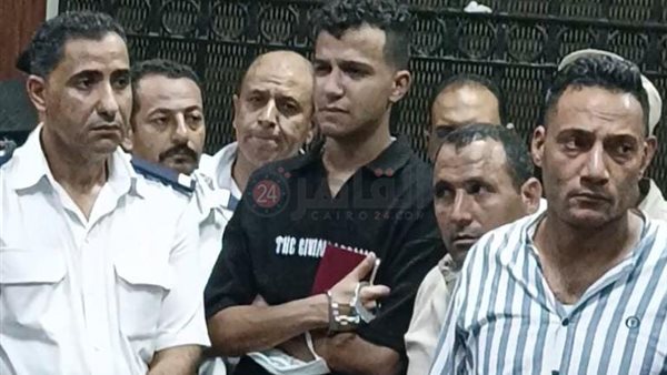 عصام صاصا يتوسط للصلح مع أصحاب الملهى الليلي بعد مشاجرة المعادي