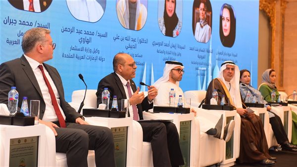 قانون العمل الجديد يعزز الاستثمار ويواكب رؤية مصر 2030 وفقاً لوزير العمل