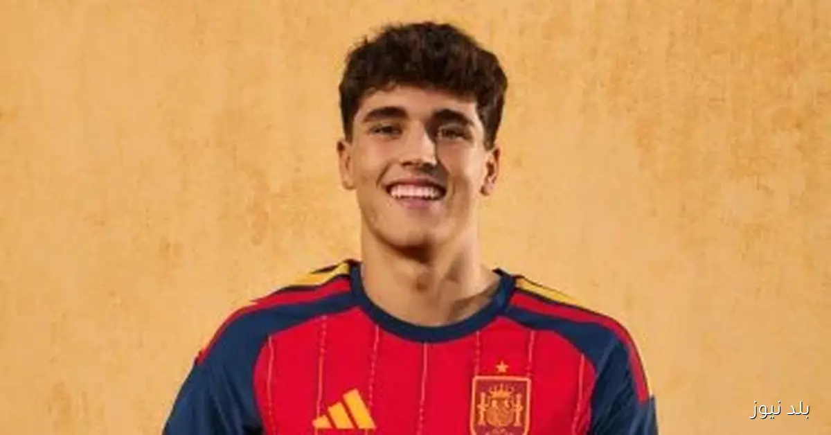 منتخب إسبانيا يفاجئ الجماهير بقميصه الجديد استعداداً لكأس العالم المقبل