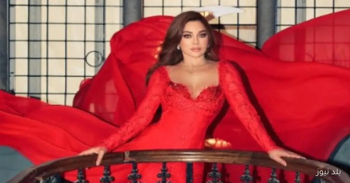 هيفاء وهبي تتألق بفستان أحمر وتطلق الجزء الأول من ألبومها الجديد “ميجا هيفا”