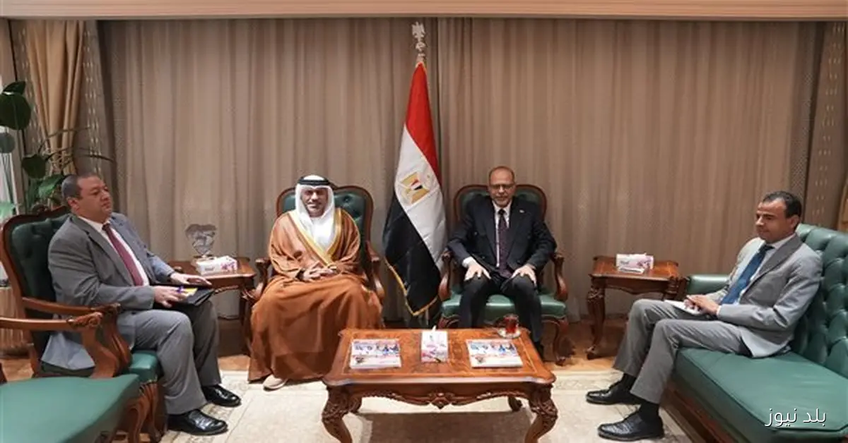 وزير العمل يبحث مع السفير الإماراتي تعزيز التعاون في التدريب وتنقل الأيدي العاملة