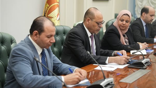 وزير العمل يناقش مع وفد البنك الدولي آفاق التعاون في تنفيذ الاستراتيجية الوطنية للتشغيل