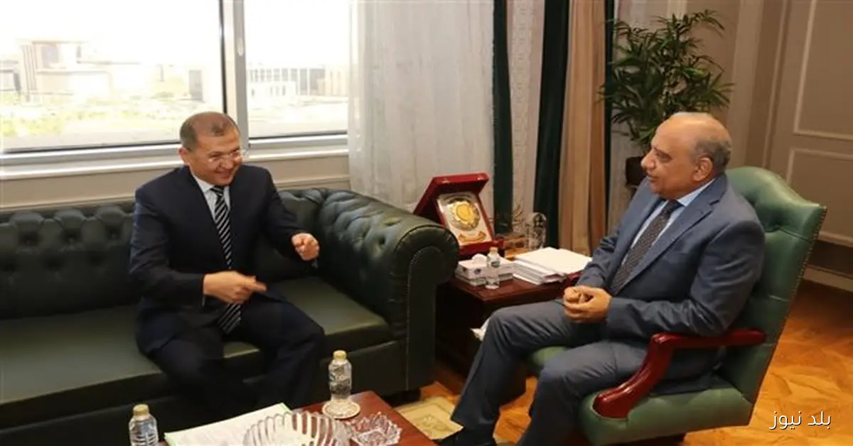 وزير الكهرباء يؤكد فرص توطين الصناعة وإقامة محطات الطاقة الشمسية وطاقة الرياح