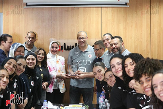  تكريم بعثة منتخب ناشئات كرة اليد مواليد 2008  (7)