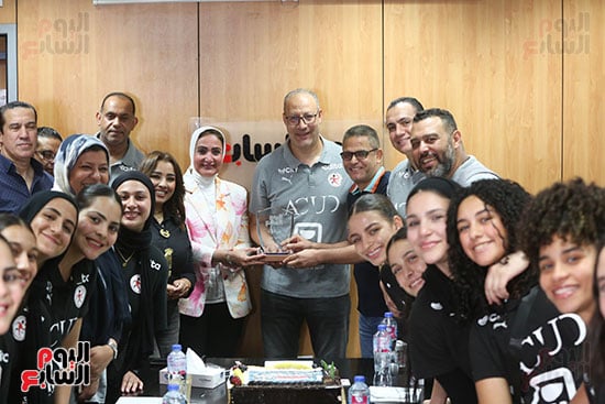  تكريم بعثة منتخب ناشئات كرة اليد مواليد 2008  (9)