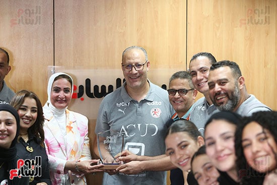  تكريم بعثة منتخب ناشئات كرة اليد مواليد 2008  (8)