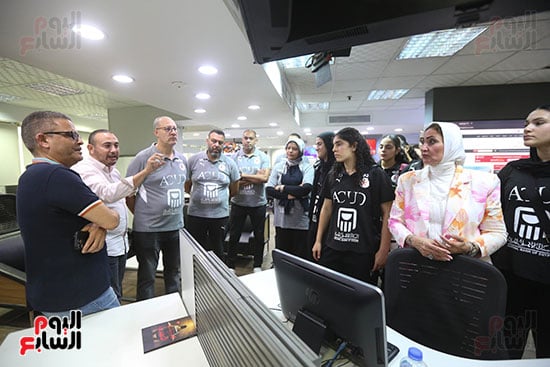 منتخب ناشئات اليد يزور الخبر الآن (10)