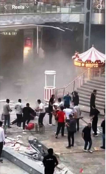 آثار حريق محل هدايا داخل مول أربيلا بلازا بالتجمع (15) آثار حريق محل هدايا داخل مول أربيلا بلازا بالتجمع (15)