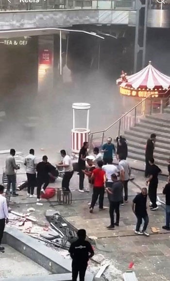 آثار حريق محل هدايا داخل مول أربيلا بلازا بالتجمع (5) آثار حريق محل هدايا داخل مول أربيلا بلازا بالتجمع (5)