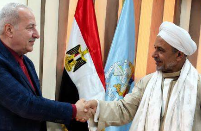 الدكتور عزت محروس وكيل وزارة الشباب والرياضة بكفر الشيخ يكرم صلاح النقيب