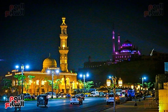 مسجد السيدة عائشة ليلا
