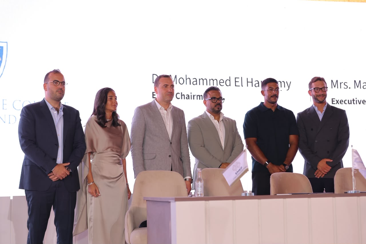 توقيع تشييد أول كمبوند على البحر بالإسكندرية (1) توقيع تشييد أول كمبوند على البحر بالإسكندرية (1)