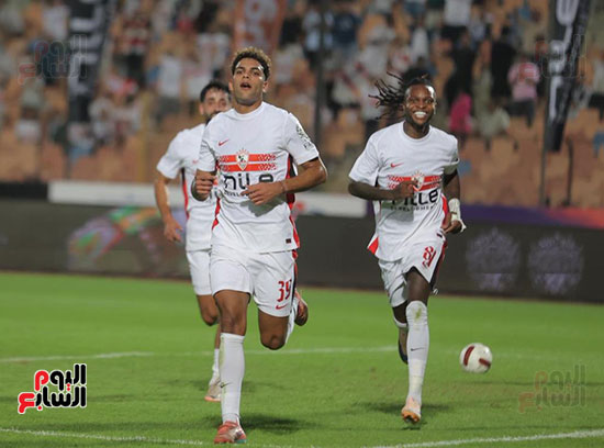 محمد السيد يحتفل بهدفه (2) محمد السيد يحتفل بهدفه (2)