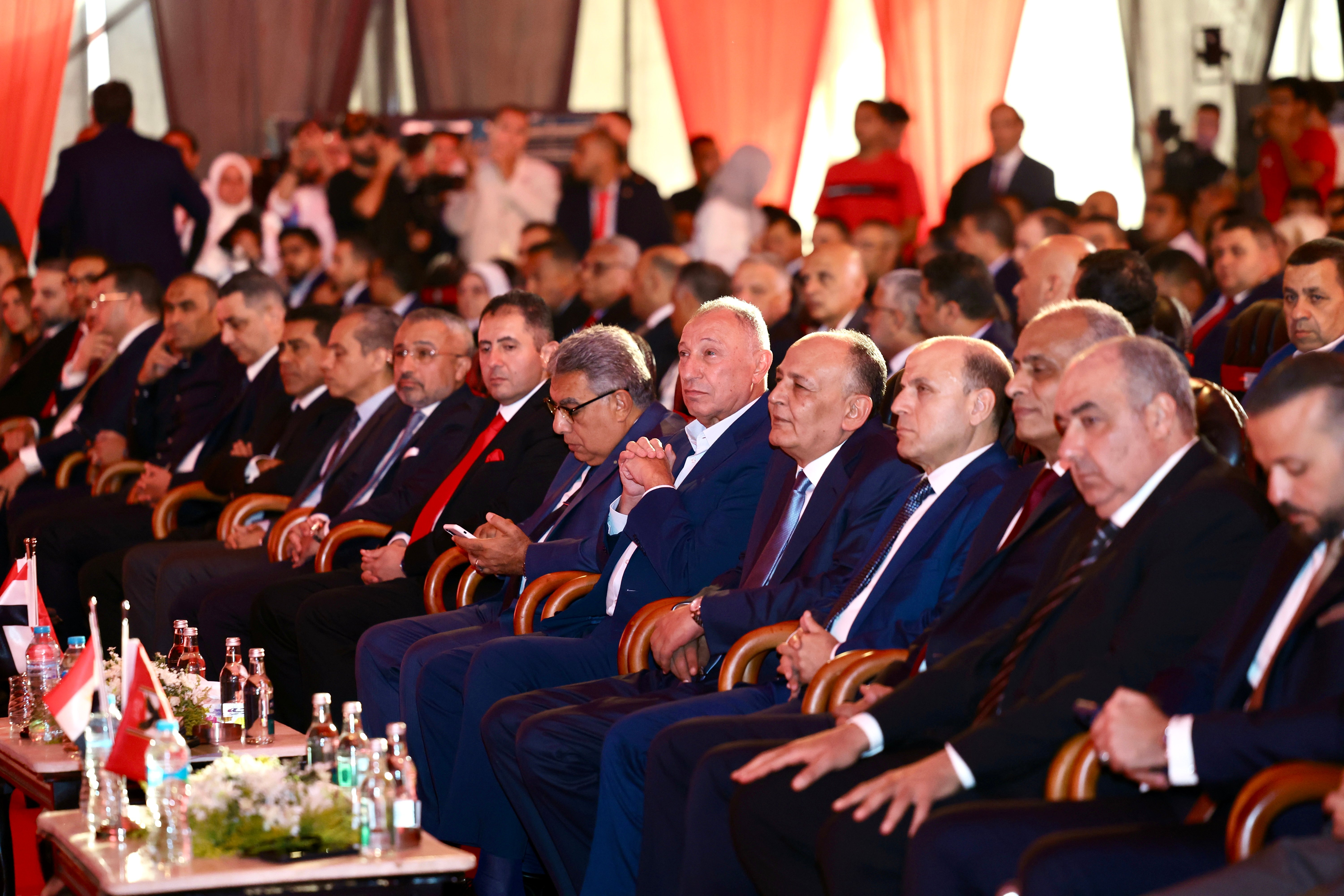 الحضور في حفل فرع الأهلي الجديد  بالمنصورة