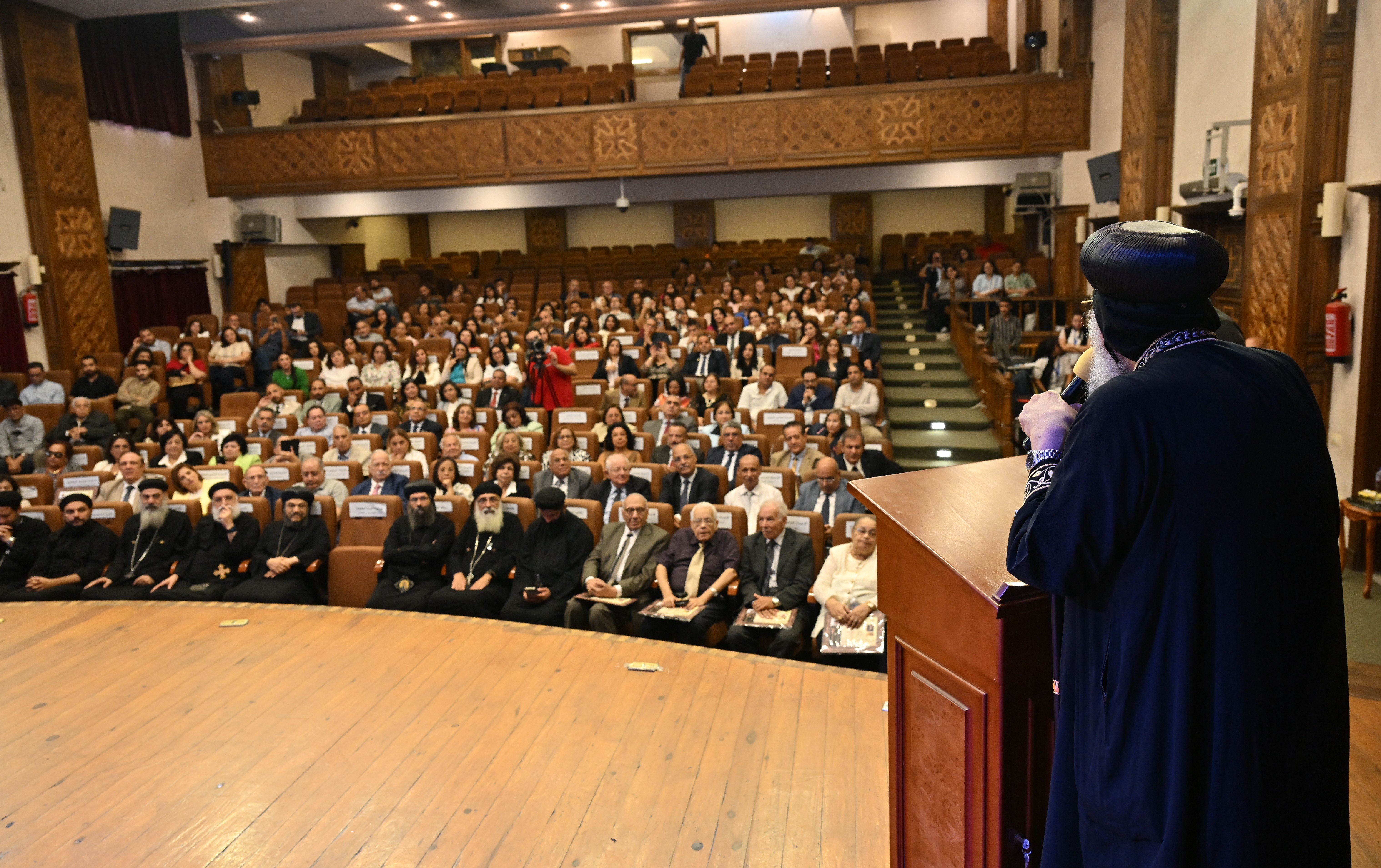 البابا تواضروس يلتقى أساتذة جامعة الإسكندرية (1) البابا تواضروس يلتقى أساتذة جامعة الإسكندرية (1)
