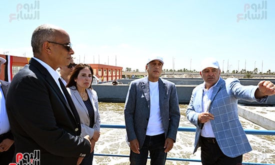 رئيس الوزراء يتفقد محطة معالجة الصرف الصحي بمدينة مصيف بلطيم (8) رئيس الوزراء يتفقد محطة معالجة الصرف الصحي بمدينة مصيف بلطيم (8)
