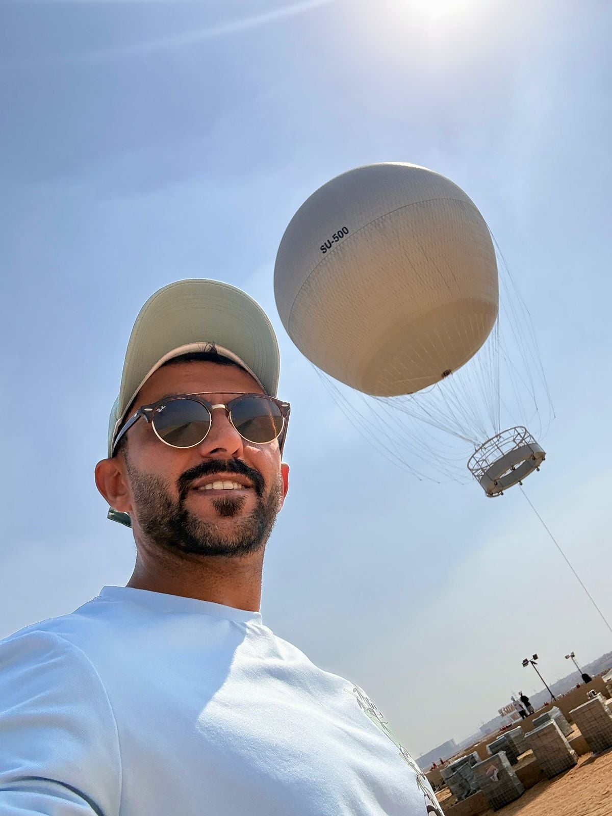 البالون الثابت ومحرر الخبر الآن البالون الثابت ومحرر الخبر الآن